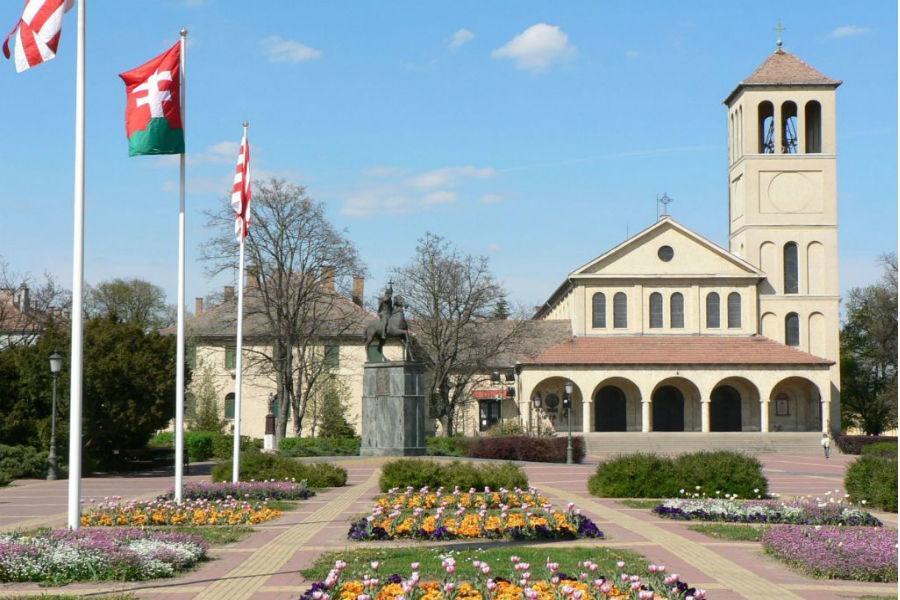 Hotel Fama Hódmezővásárhely Exteriér fotografie